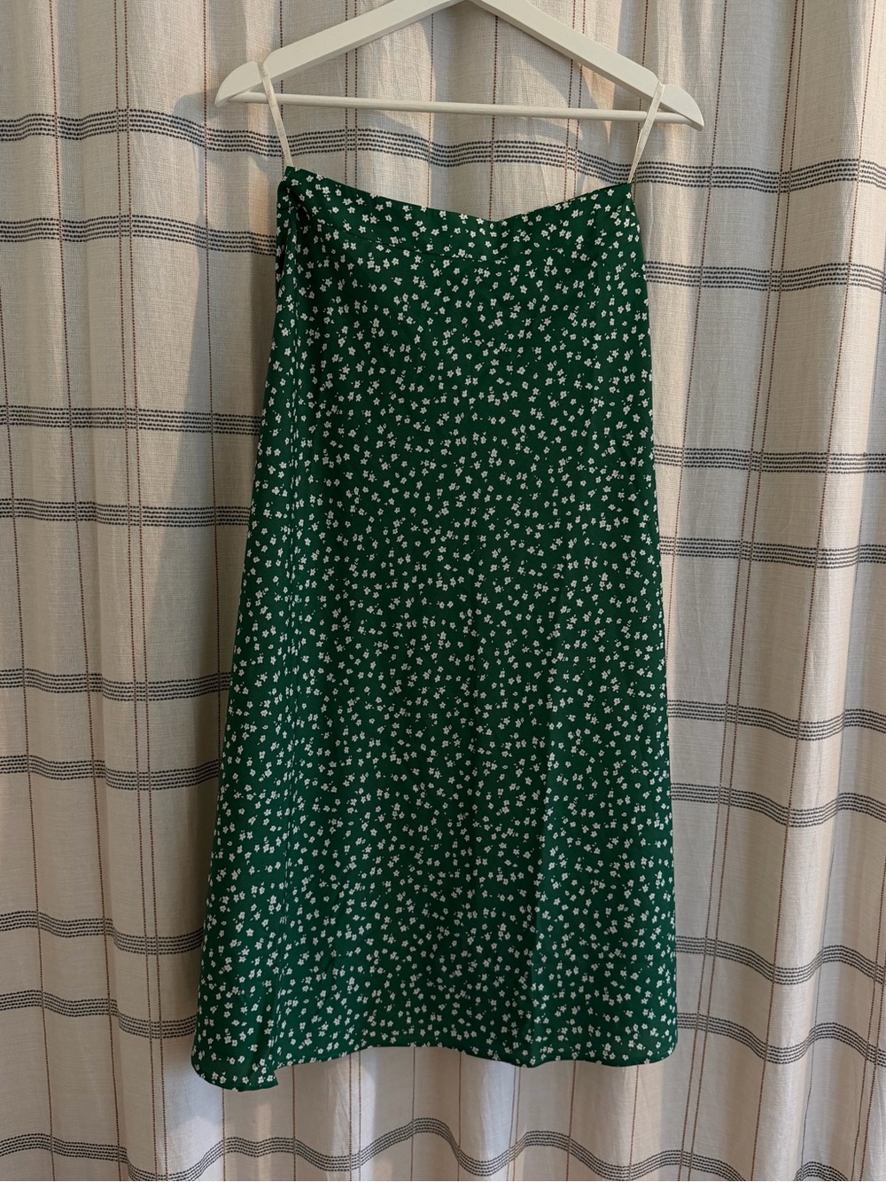 Few Moda kourt Green Floral Midi Skirt
